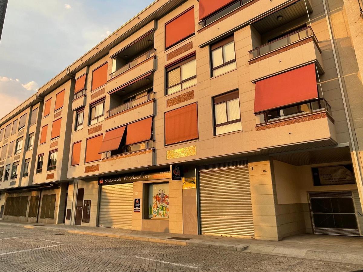Estudio Centrico 1 Con Terraza Y Parking Privado Ourense Exterior photo